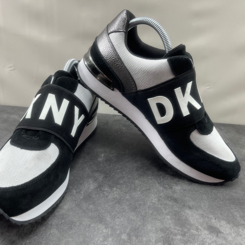 DKNY Women's Shoes Black White 10 M Suede Logo Fashion Comfort Logo Sneakers